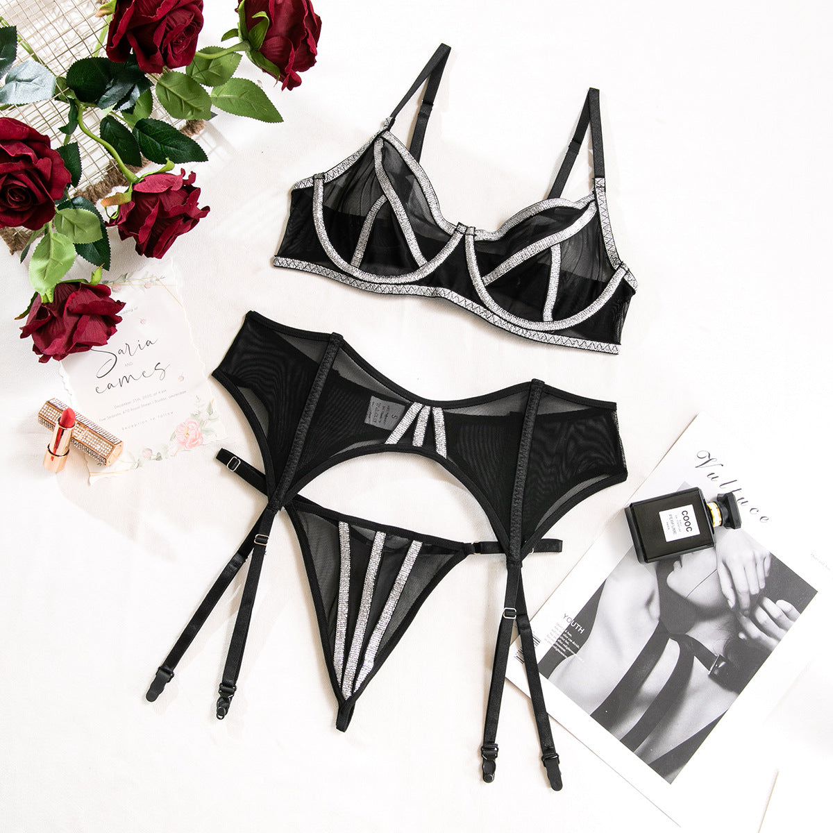 Contrast Webbing Boned Three-Piece Lingerie Set