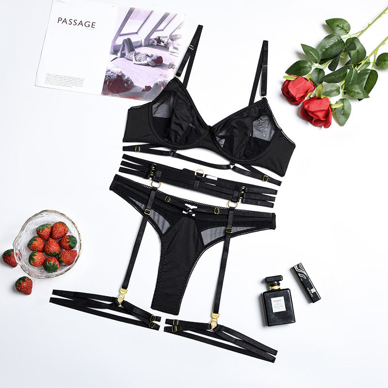Lace Hollow-Out Mesh Gathering 4-Piece Lingerie Set