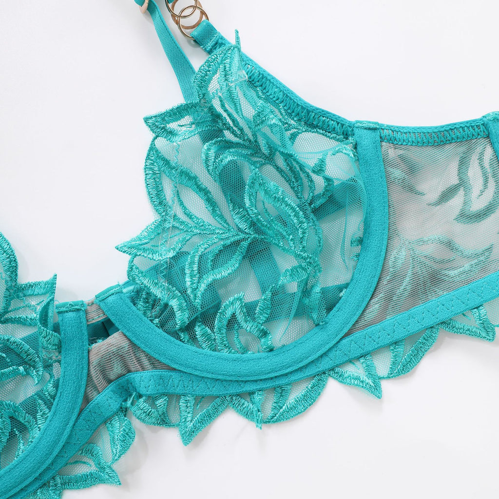 Elegant French Lace Lingerie Set – Embroidered Bra & Panty with Lift Support