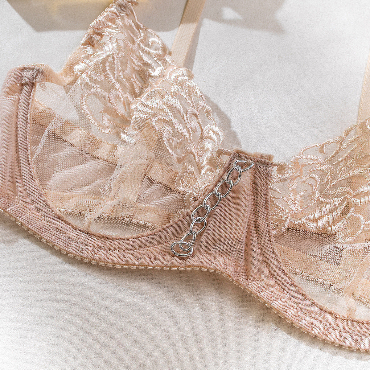 Metal Chain & Embroidered Heart Lingerie Set | Four-Piece with Leg Garter