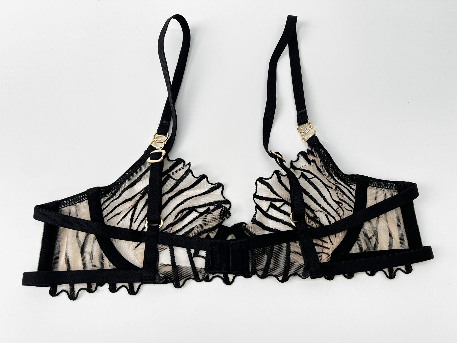 Mesh Embroidery Hollow Bra Set – Sheer, Full Coverage, with Thong