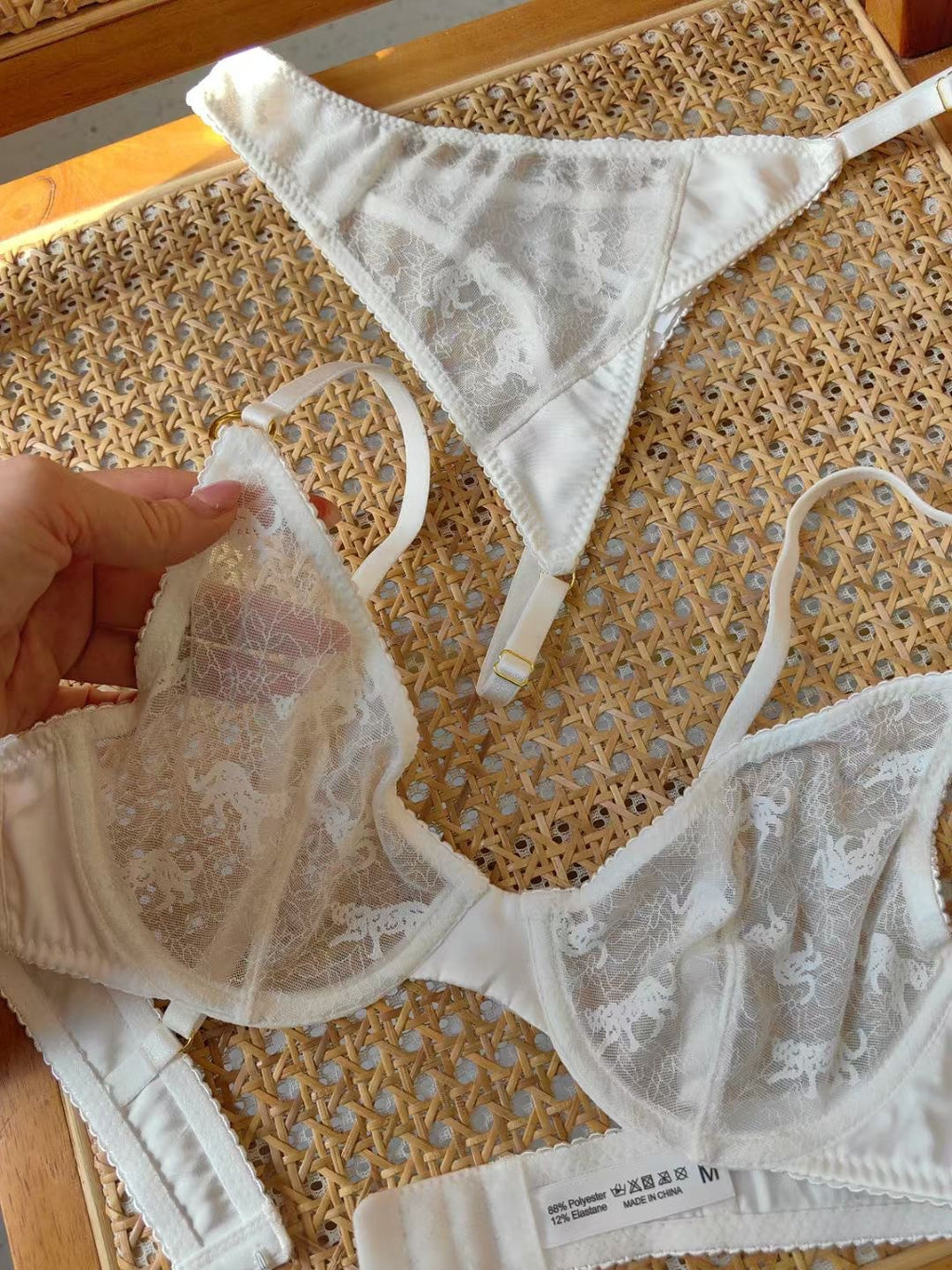 French Jacquard Lace Minimizing Bra Set – Ultra-Thin, Full Coverage