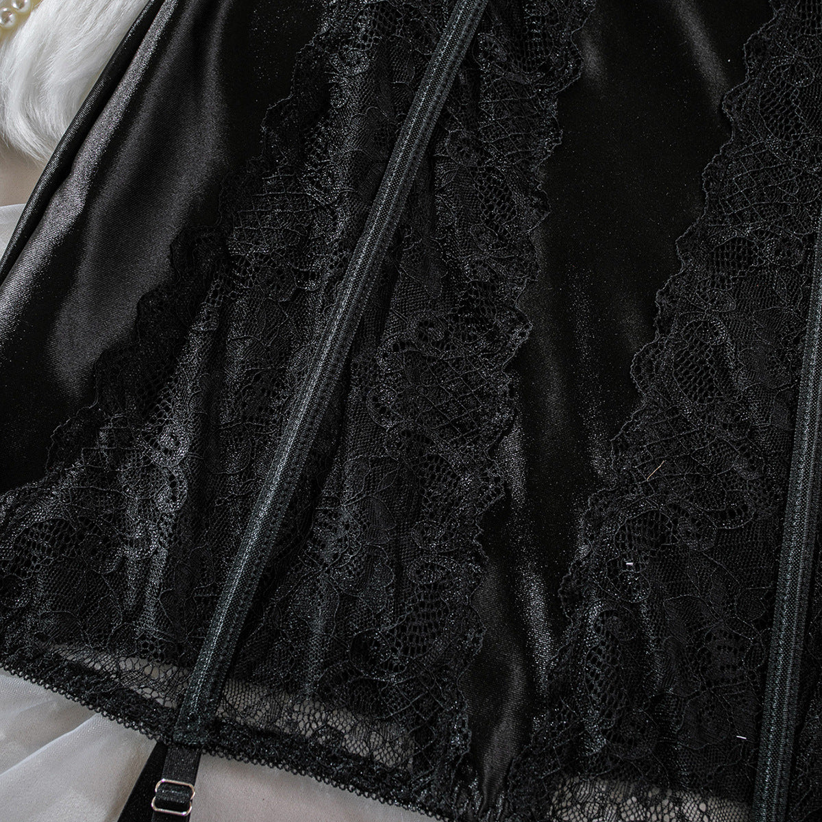 Lace Halter Underwire Gathering Bodysuit