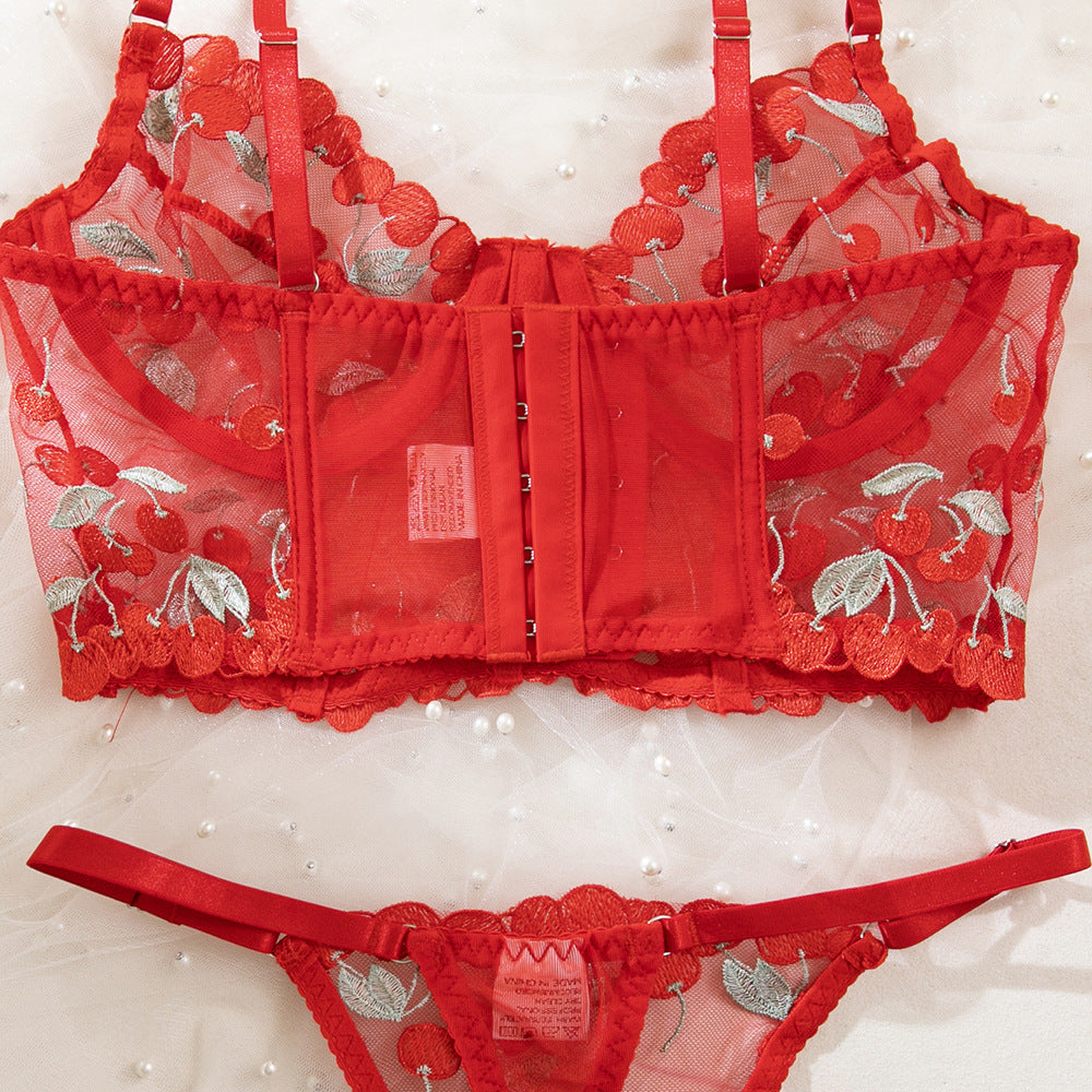 Red Embroidery Sheer Three-Point Lift Comfort Bra Set