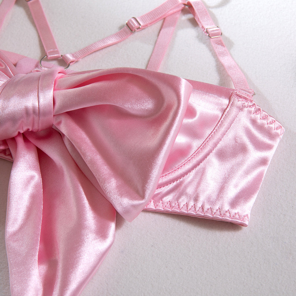 AliExpress hot-selling lingerie steel ring hollow sexy breast satin satin belt leg ring three pieces