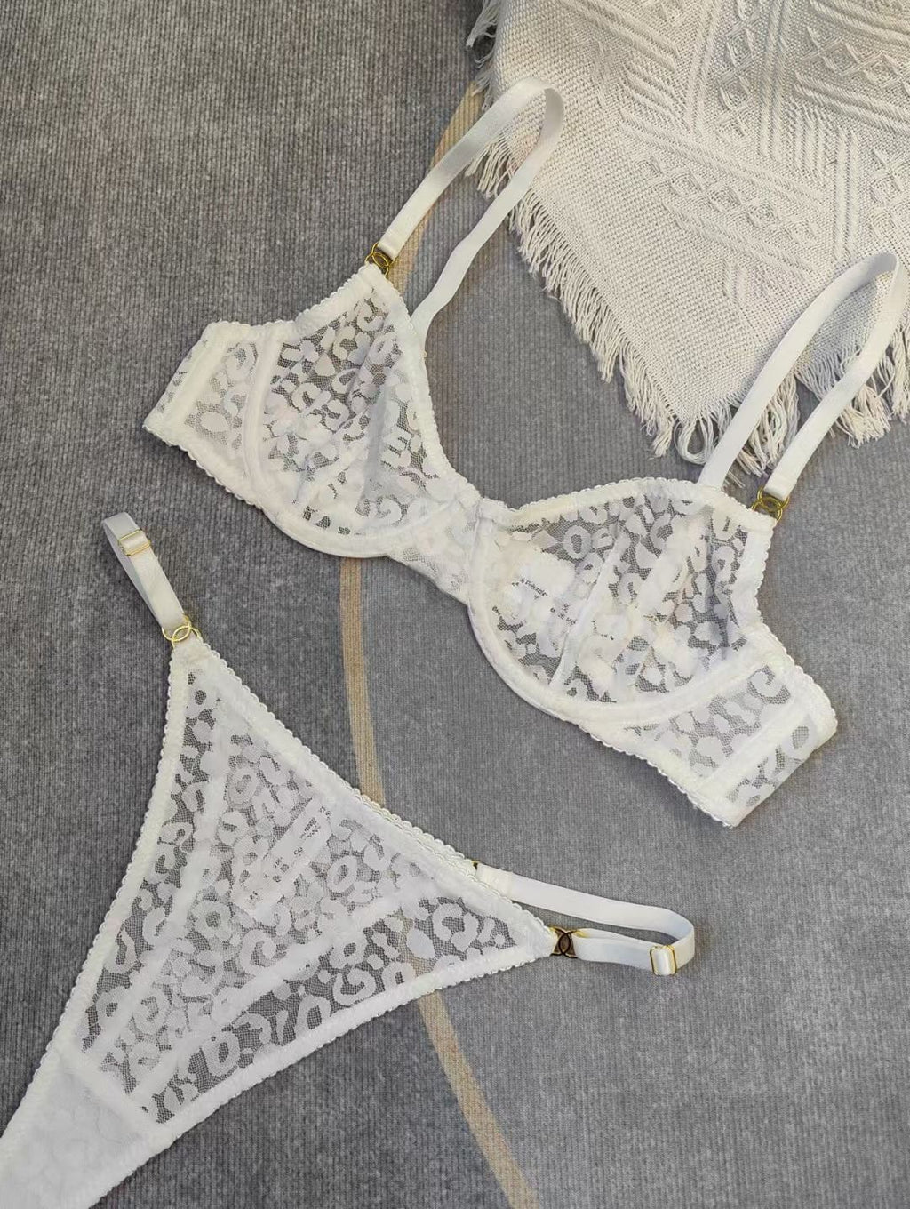 Sheer Jacquard Lace Lift Bra