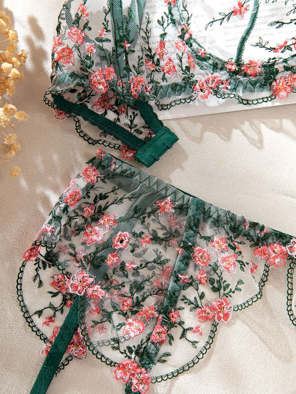Green Embroidered Sheer Gathering Four-Piece Set