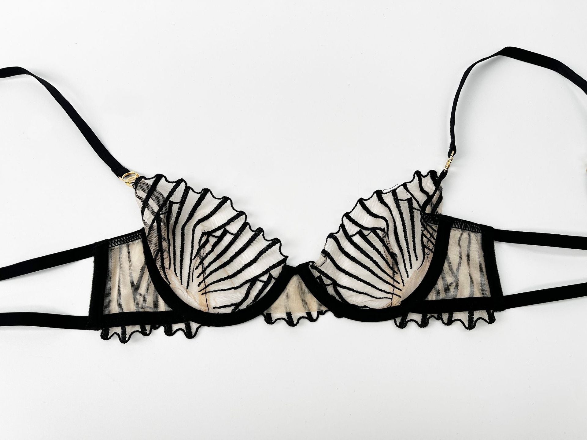 Mesh Embroidery Hollow Bra Set – Sheer, Full Coverage, with Thong