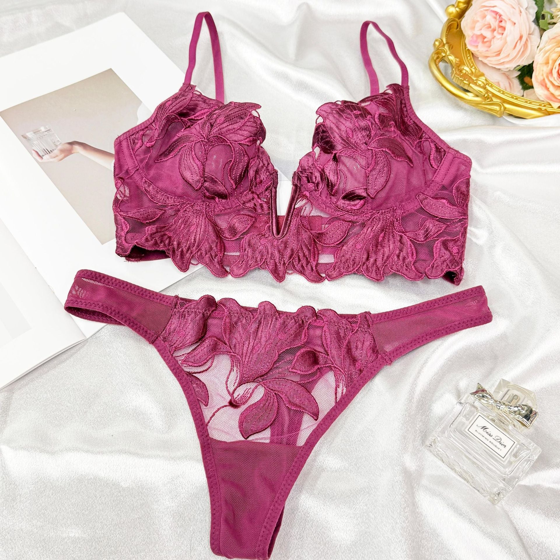 French Deep-V Lace Bra Set — Ultra-Thin Embroidered Plus Size Lingerie