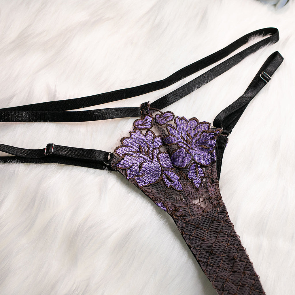 Floral Embroidered Chain Four-Piece Lingerie Set