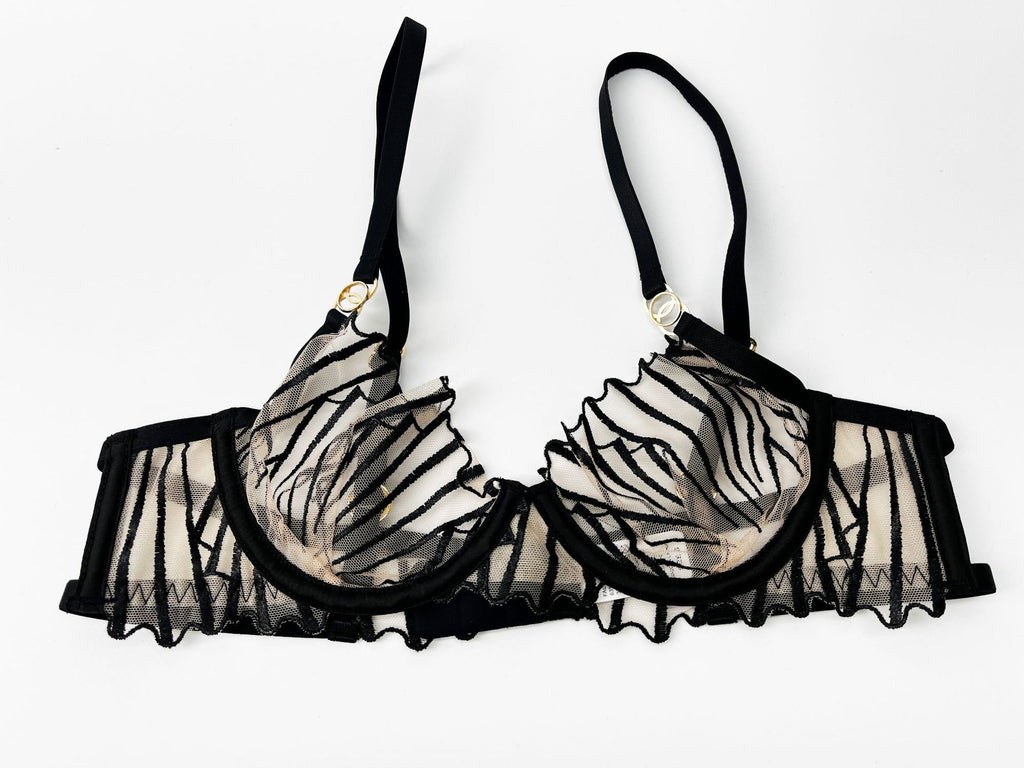 Mesh Embroidery Hollow Bra Set – Sheer, Full Coverage, with Thong