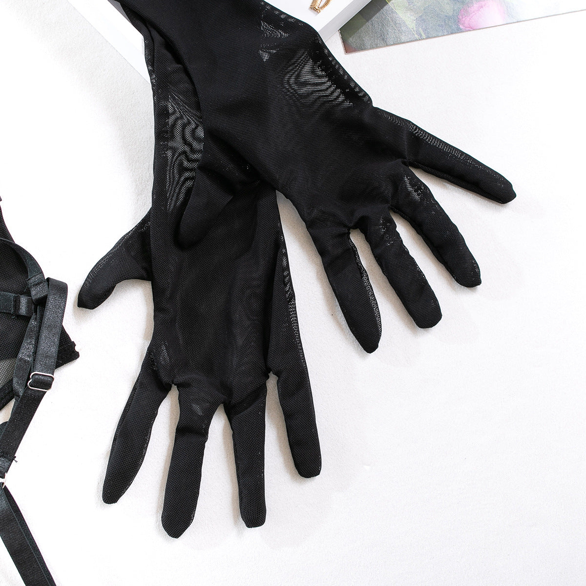 Strappy Patchwork Bodycon Gloves 3-Piece Lingerie Set
