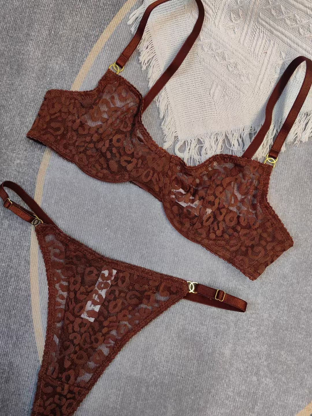 Sheer Jacquard Lace Lift Bra